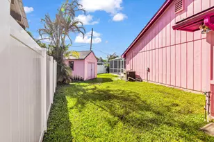 2024 NE 24th St, Jensen Beach, FL 34957 - Photo 12