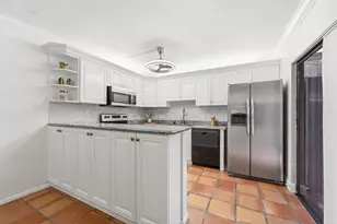 223 2nd Ct, Palm Beach Gardens, FL 33410 - Photo 8