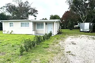 8658 SE Anthion Wy, Hobe Sound, FL 33455 - Photo 2