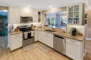 2306 SW Creekside Dr, Palm City, FL 34990 - Photo 8
