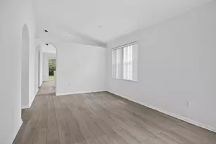 7915 NW 20th St, Pembroke Pines, FL 33024 - Photo 6