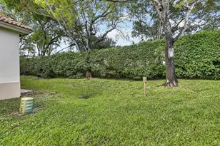 7915 NW 20th St, Pembroke Pines, FL 33024 - Photo 32