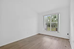 7915 NW 20th St, Pembroke Pines, FL 33024 - Photo 16