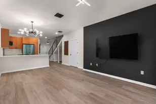 2543 NW 31st Ct, Oakland Park, FL 33309 - Photo 10