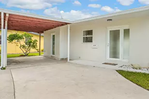 3041 SE Morningside Blvd, Port Saint Lucie, FL 34952 - Photo 2