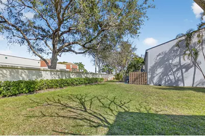 4761 NW 2nd Avenue #301, Boca Raton, FL 33431 - Photo 24