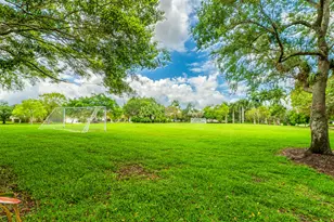 712 Verona Ct, Weston, FL 33326 - Photo 46