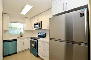 9915 Sandalfoot Blvd, Boca Raton, FL 33428 - Photo 4