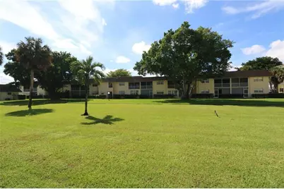 9915 Sandalfoot Boulevard #408, Boca Raton, FL 33428 - Photo 8
