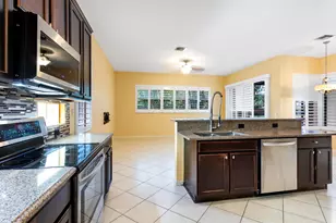 3366 Harness Cir, Wellington, FL 33449 - Photo 16