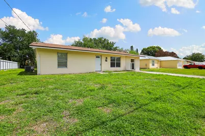 333 SW Lucero Drive, Port Saint Lucie, FL 34983 - Photo 4