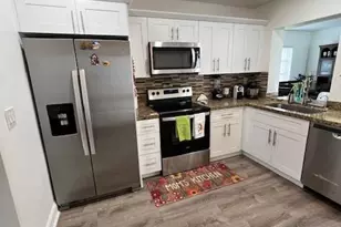 7110 NW 72nd St, Tamarac, FL 33321 - Photo 12