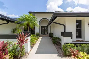 2281 Seaford Dr, Wellington, FL 33414 - Photo 2
