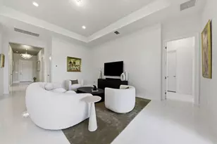 10332 Northbrook Cir, Palm Beach Gardens, FL 33412 - Photo 8