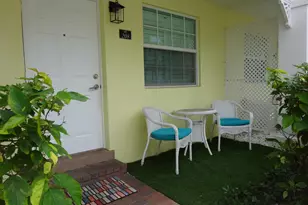 2660 NE 8th Ave, Wilton Manors, FL 33334 - Photo 2
