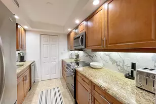 3000 N Ocean Dr, Singer Island, FL 33404 - Photo 10