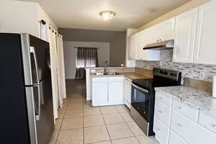 2225 Laura Ln, West Palm Beach, FL 33415 - Photo 4