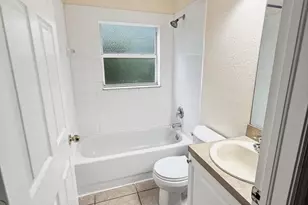 2225 Laura Ln, West Palm Beach, FL 33415 - Photo 10