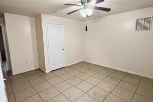 2225 Laura Ln, West Palm Beach, FL 33415 - Photo 6