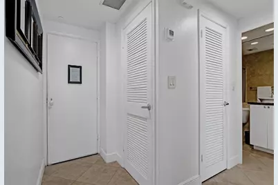 3333 NE 34th Street #1006, Fort Lauderdale, FL 33308 - Photo 2