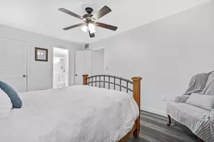 8280 SW 24th St, North Lauderdale, FL 33068 - Photo 10