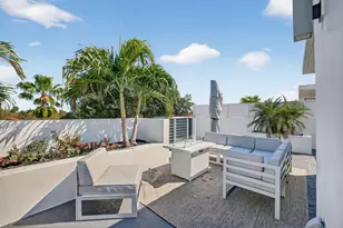 700 NE 14th Ave, Fort Lauderdale, FL 33304 - Photo 56