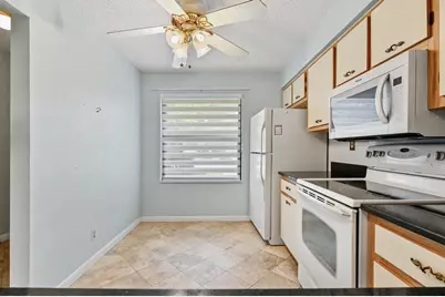 1701 Sabal Ridge Circle #B, Palm Beach Gardens, FL 33418 - Photo 6