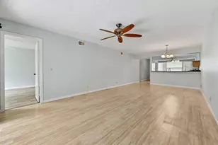 1701 Sabal Ridge Cir, Palm Beach Gardens, FL 33418 - Photo 2