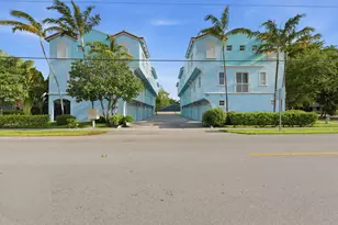 1705 Johnson St, Hollywood, FL 33020 - Photo 2