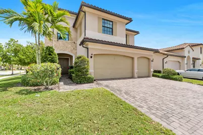 11795 Waterway Circle, Parkland, FL 33076 - Photo 2