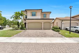 11795 Waterway Cir, Parkland, FL 33076 - Photo 4