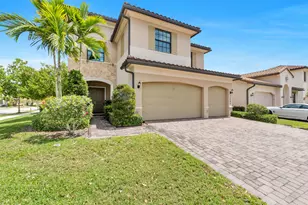 11795 Waterway Cir, Parkland, FL 33076 - Photo 2