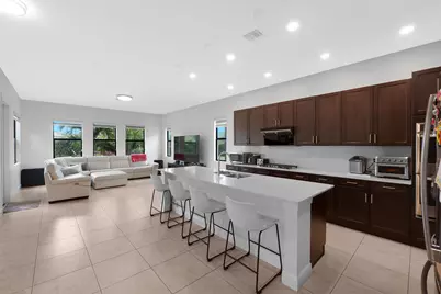 11795 Waterway Circle, Parkland, FL 33076 - Photo 8