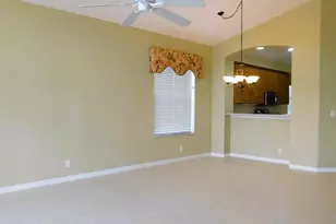 810 NW Rutherford Ct, Port Saint Lucie, FL 34983 - Photo 10