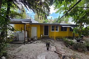 238 SW 1st St, Florida City, FL 33034 - Photo 4