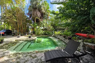 238 SW 1st St, Florida City, FL 33034 - Photo 8