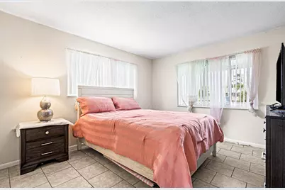 167 Cambridge G, West Palm Beach, FL 33417 - Photo 8