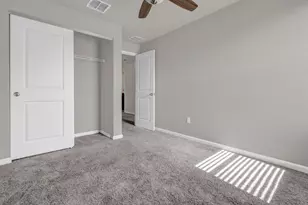 5659 Enclave Dr, Riviera Beach, FL 33407 - Photo 8