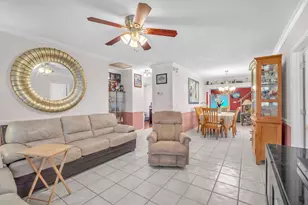 13930 SW 36th Ct, Davie, FL 33330 - Photo 4