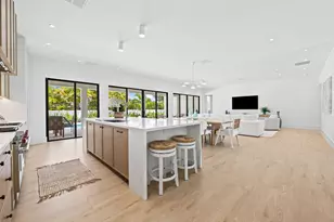 2725 NE 28th St, Fort Lauderdale, FL 33306 - Photo 10