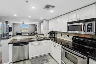 520 SE 5th Ave, Fort Lauderdale, FL 33301 - Photo 10