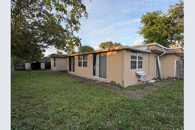 7815 NW 67th Avenue, Tamarac, FL 33321 - Photo 10