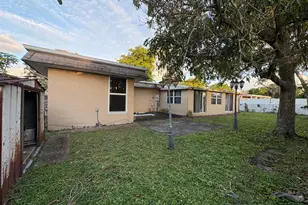 7815 NW 67th Ave, Tamarac, FL 33321 - Photo 18