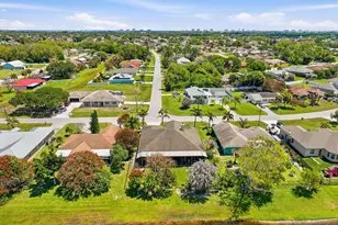 2199 SE Heathwood Cir, Port Saint Lucie, FL 34952 - Photo 46