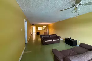 10641 W Clairmont Cir, Tamarac, FL 33321 - Photo 10