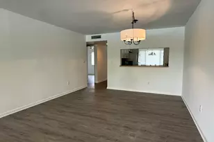 10641 W Clairmont Cir, Tamarac, FL 33321 - Photo 10