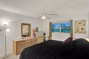 4706 NW 36th St, Lauderdale Lakes, FL 33319 - Photo 18