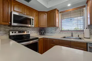 306 S Circle Dr S, Boynton Beach, FL 33435 - Photo 10