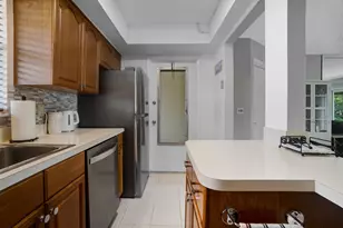 306 S Circle Dr S, Boynton Beach, FL 33435 - Photo 6