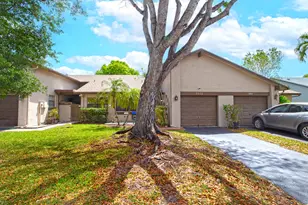 8202 NW 100th Dr, Tamarac, FL 33321 - Photo 2